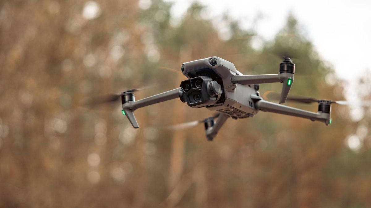 Ukrajinští vojáci učí ty evropské. Dělí se o zkušenosti, které mají jen oni